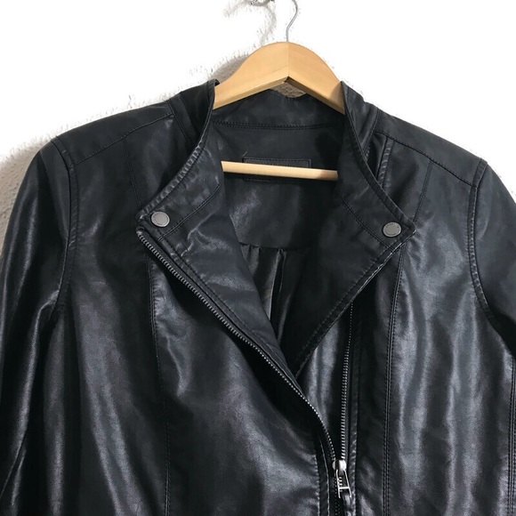 Blank NYC Revolve Vegan Faux Leather Black Moto Jacket Medium - Picture 3 of 8
